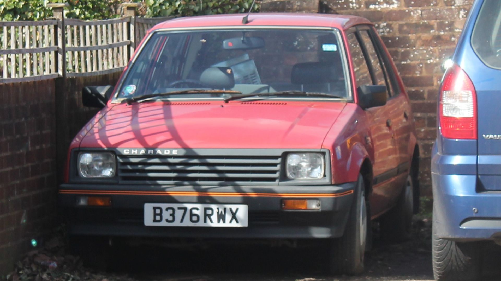 File:1984 Daihatsu Charade CX Auto (13173221194).jpg