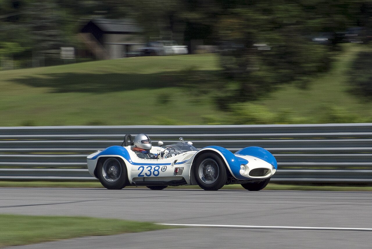 1959 Maserati Tipo 61 Birdcage, at speed