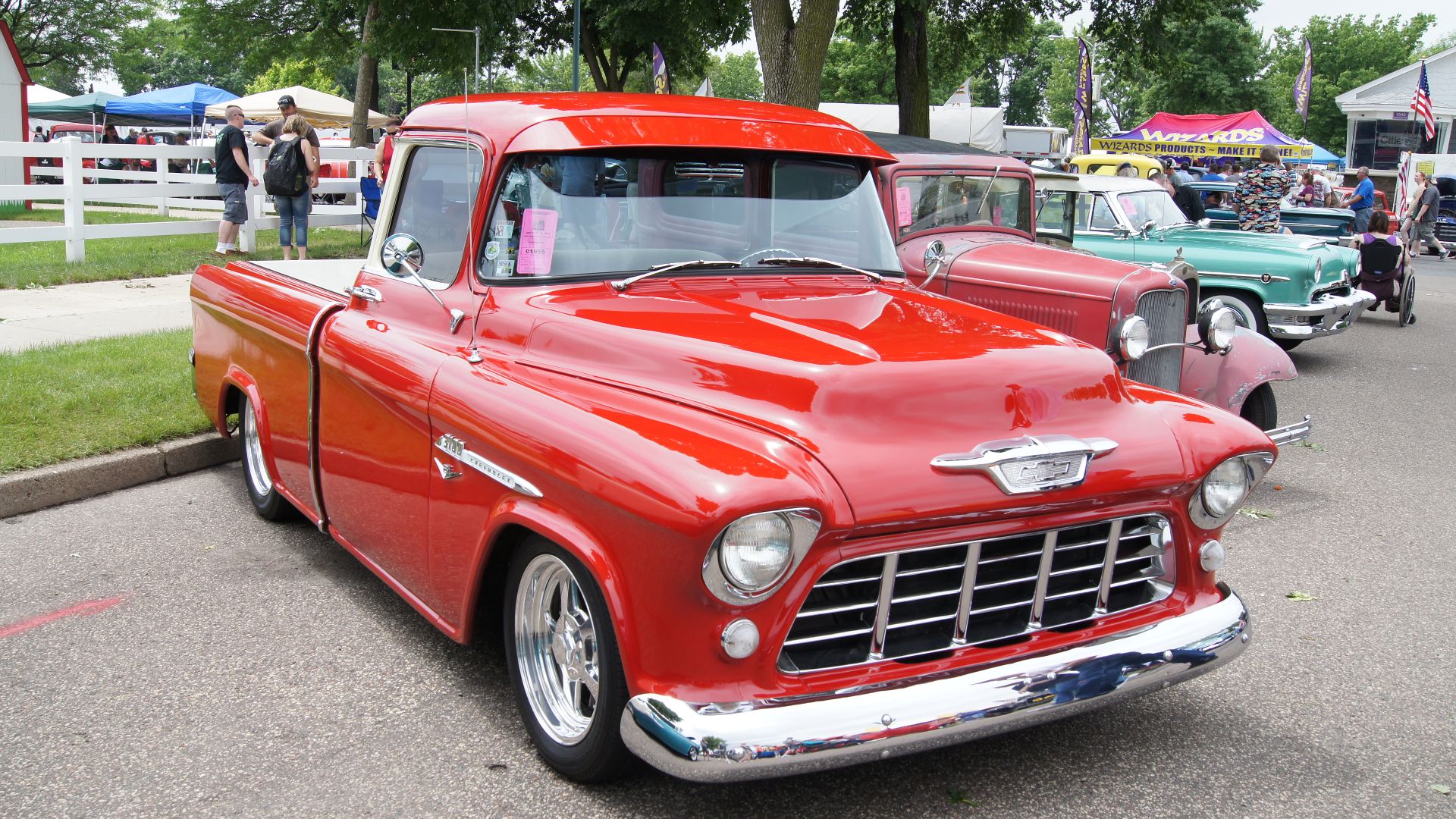 File:55 Chevrolet Cameo Carrier (front).jpg