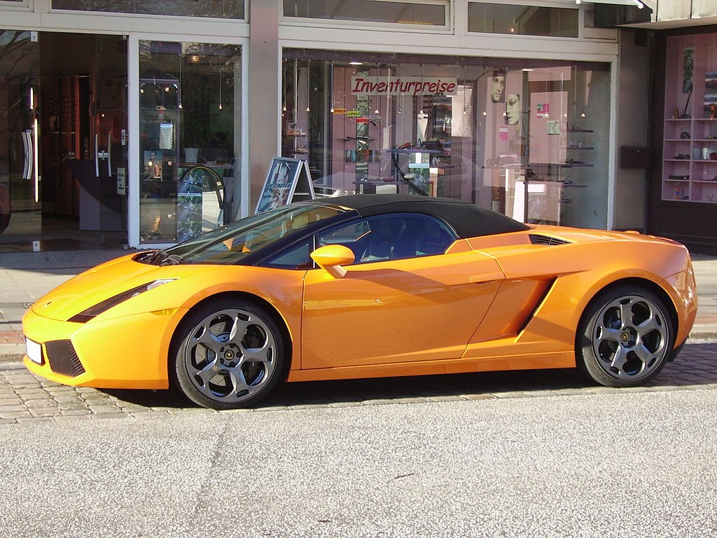 Profile of a Lamborghini Gallardo - 2008