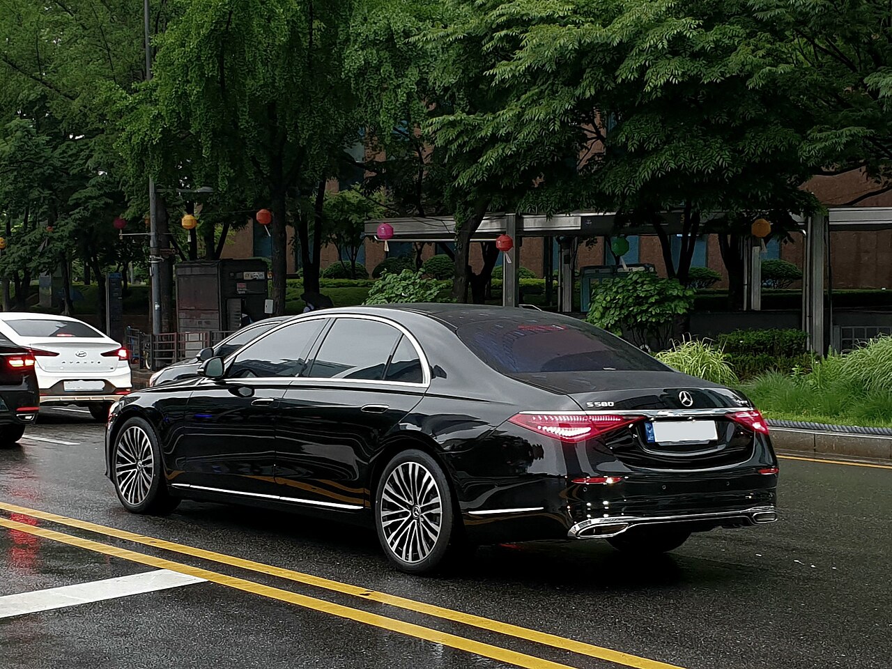 Black Mercedes-Benz S580 W223 sedan