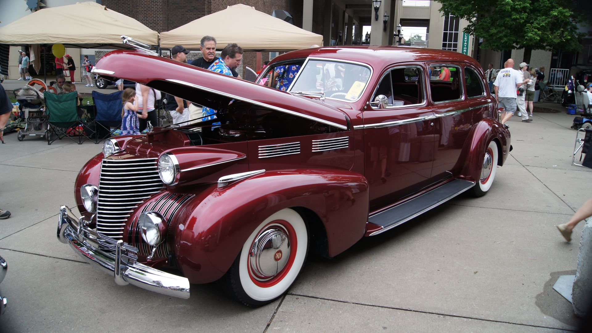 File:40 Cadillac Series 72 (9128789381).jpg