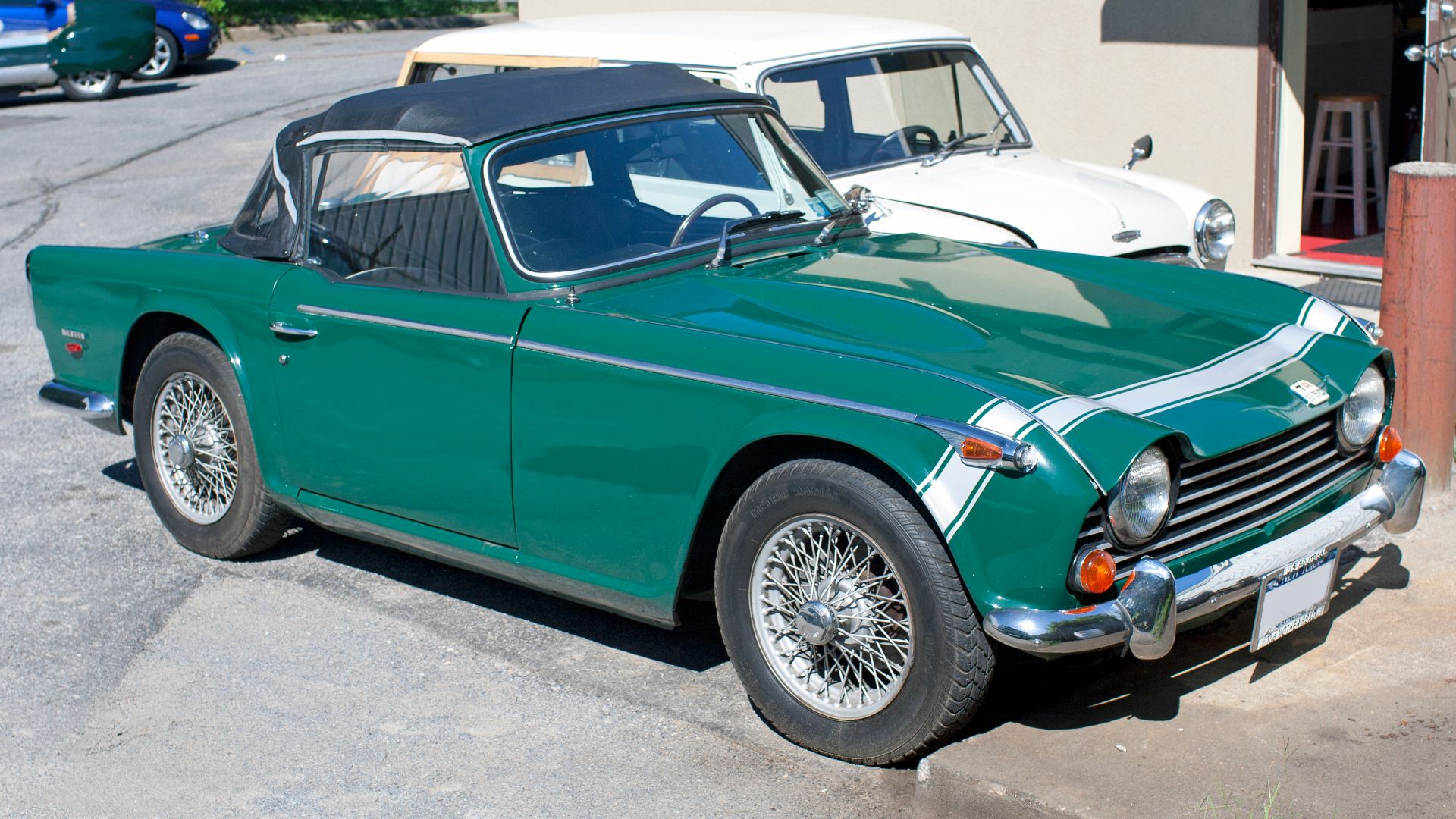 File:1967 Triumph TR250 front.jpg