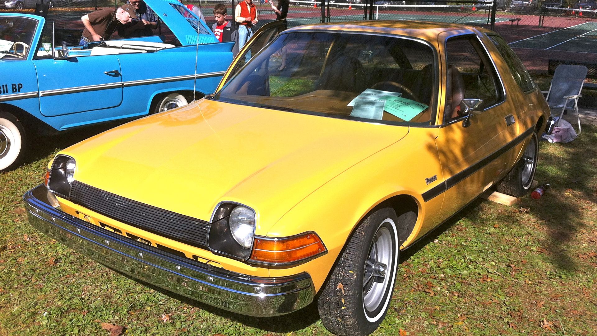File:1975 AMC Pacer base model at 2012 Rockville f.jpg