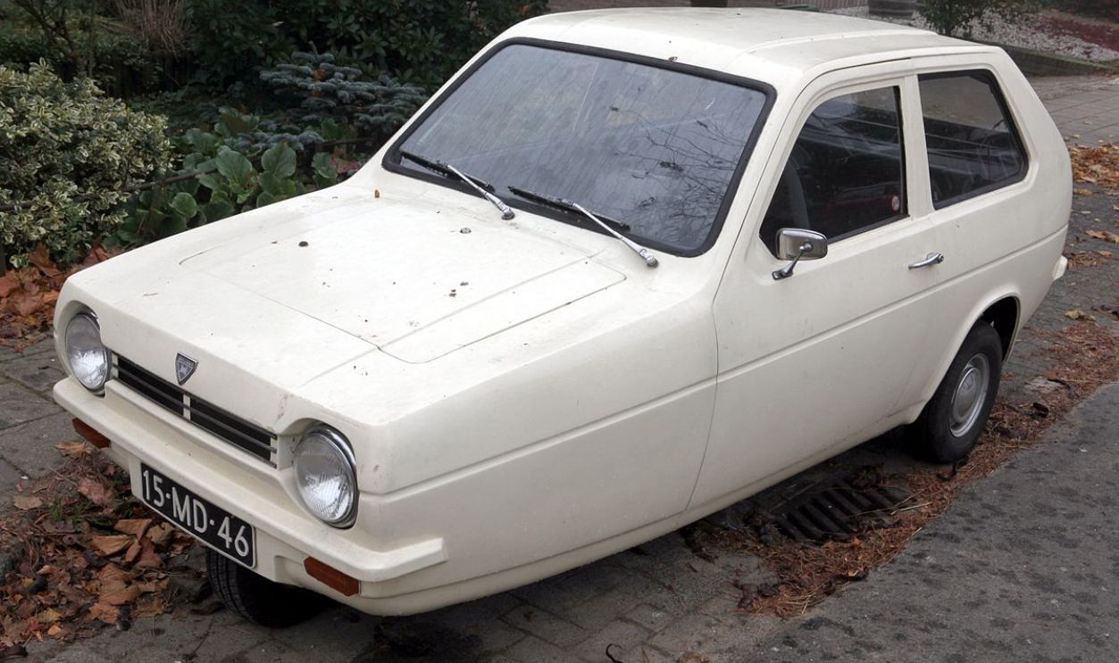 Reliant Robin