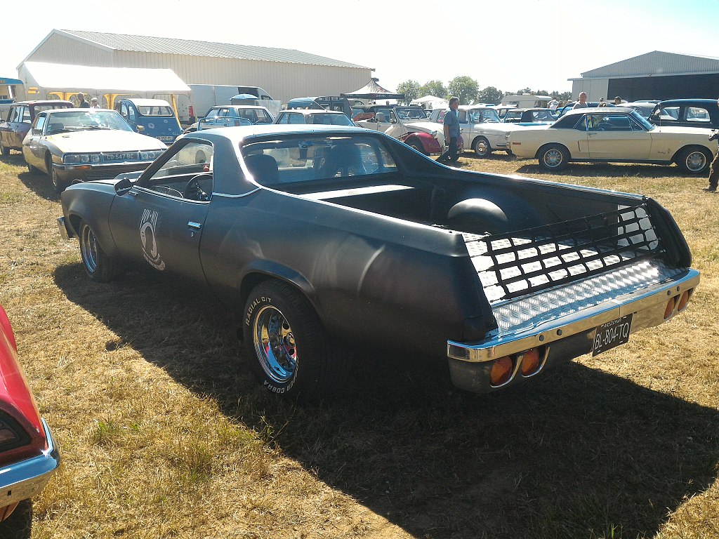Chevrolet El Camino  rear view