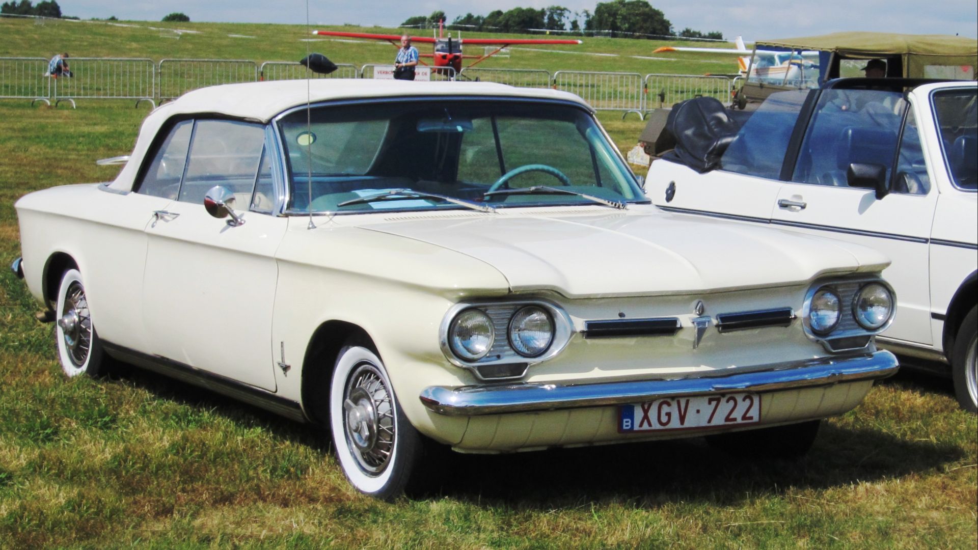 File:Chevrolet Corvair cabriolet at Schaffen-Diest Fly-drive 2013.JPG