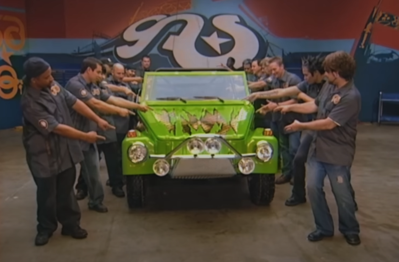 Pimp my ride crew revealing a car