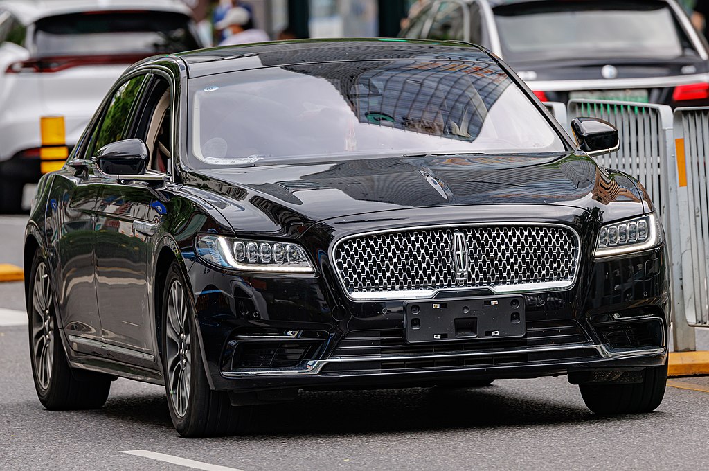 Lincoln Continental Tenth Generation 