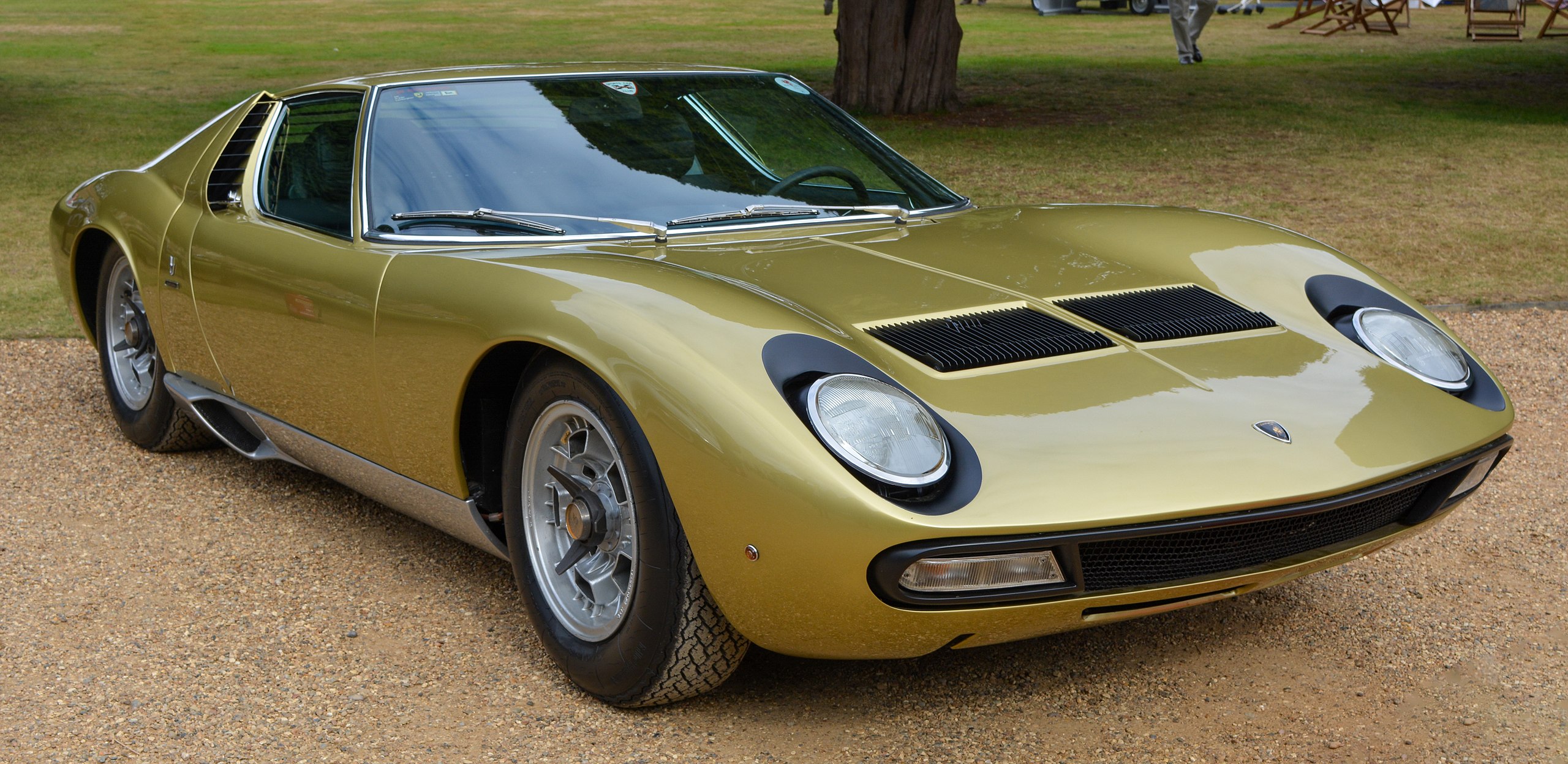  Lamborghini Miura 
