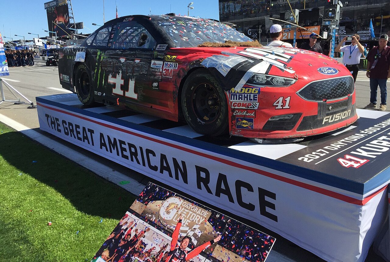 Kurt Busch's car that won the 2017 Daytona 500