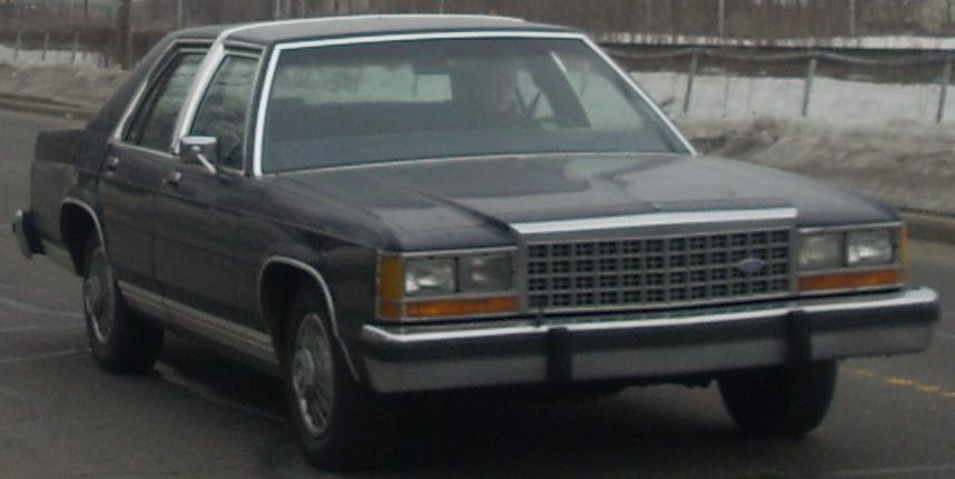  Ford Crown Victoria