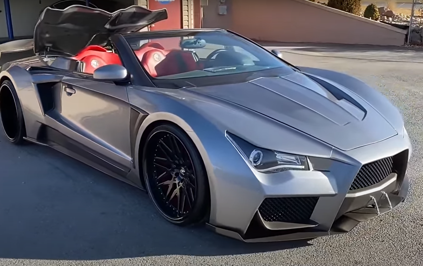 Screenshot of the You Tube video Shaquille O'Neal's AMAZING $400 Million Car Collection Revealed!