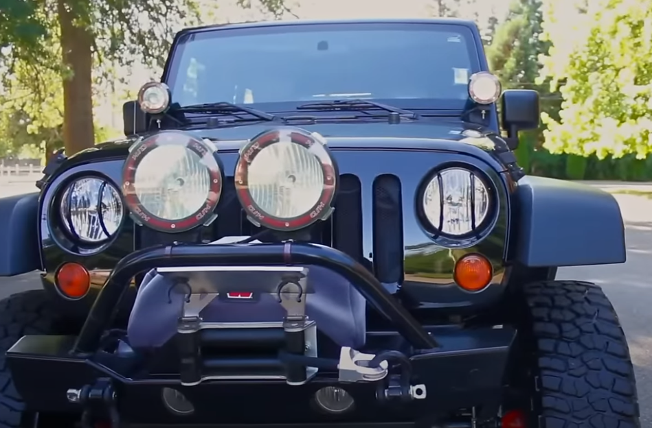 Screenshot of the You Tube video Shaquille O'Neal's AMAZING $400 Million Car Collection Revealed!