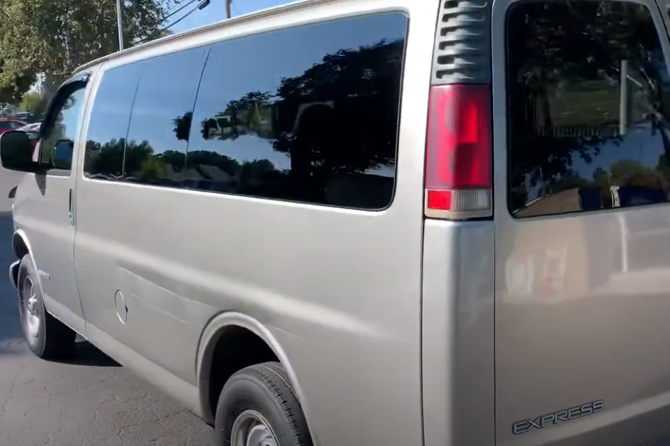 Screenshot of the You Tube video 2001 Chevy 3500 Express Van