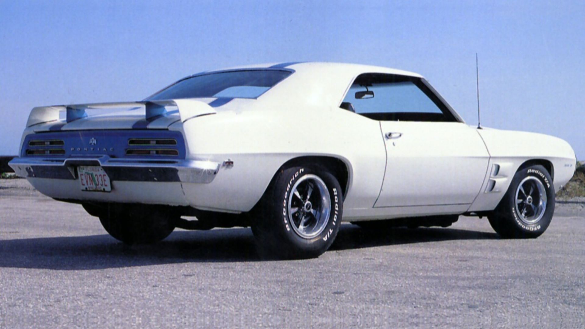 File:1969 Pontiac Trans Am Coupe White Rr Qtr.jpg