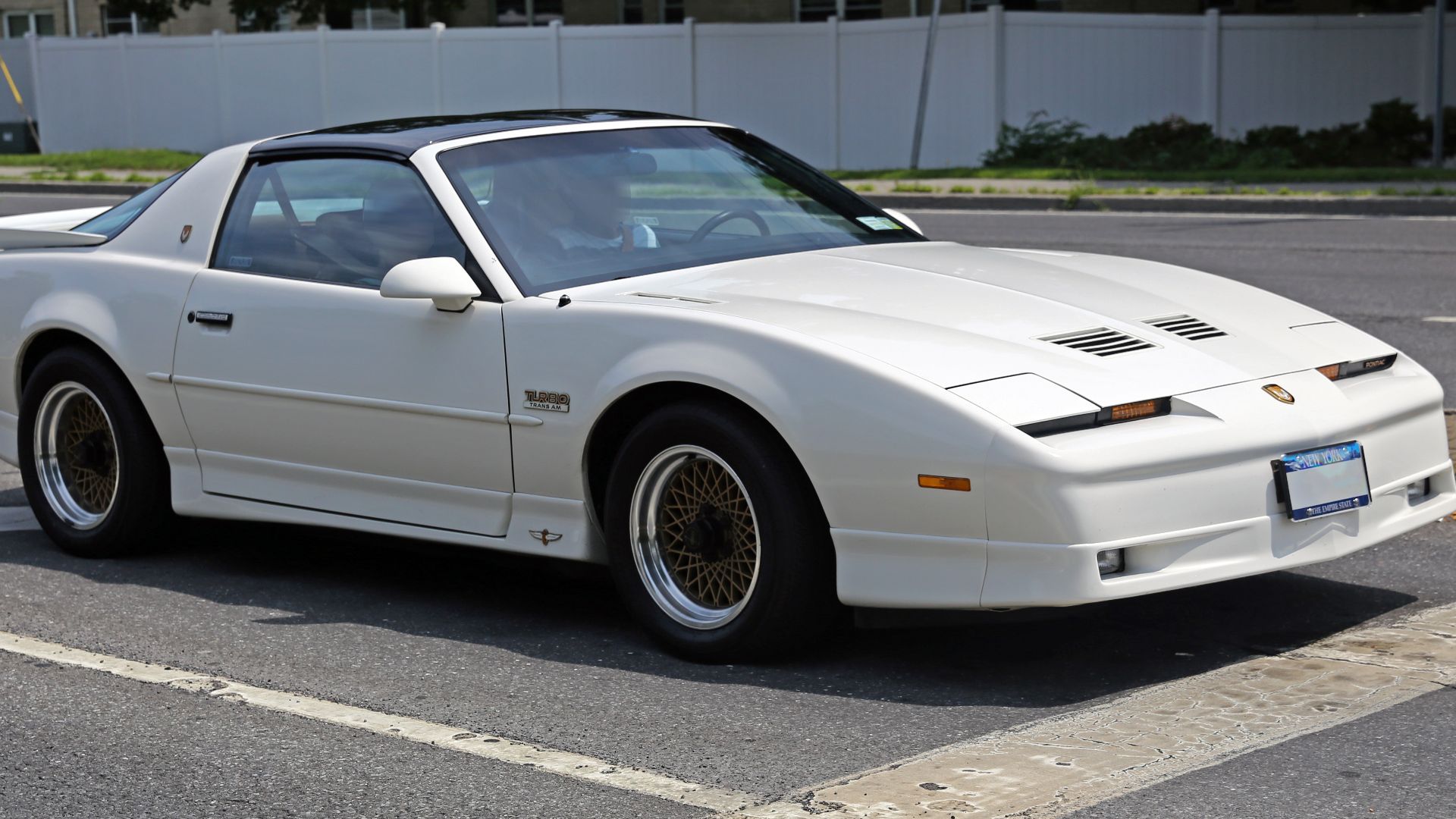 File:1989 Pontiac Firebird Trans Am GTA Turbo t-top 20th anniv Indy Pace Car.jpg