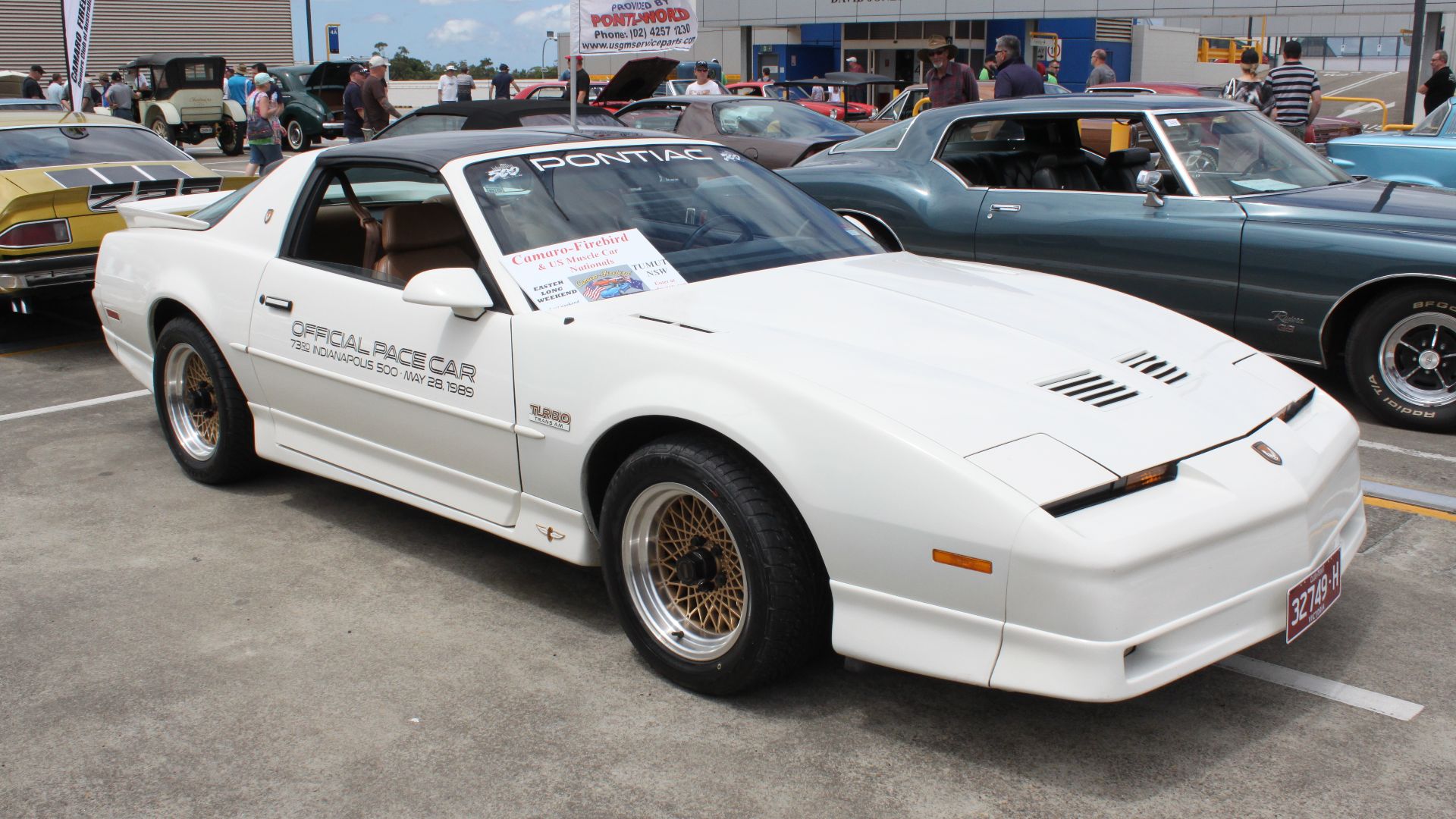 File:1989 Pontiac Firebird Trans Am Turbo Indianapolis 500 Pace Car (24181443484).jpg