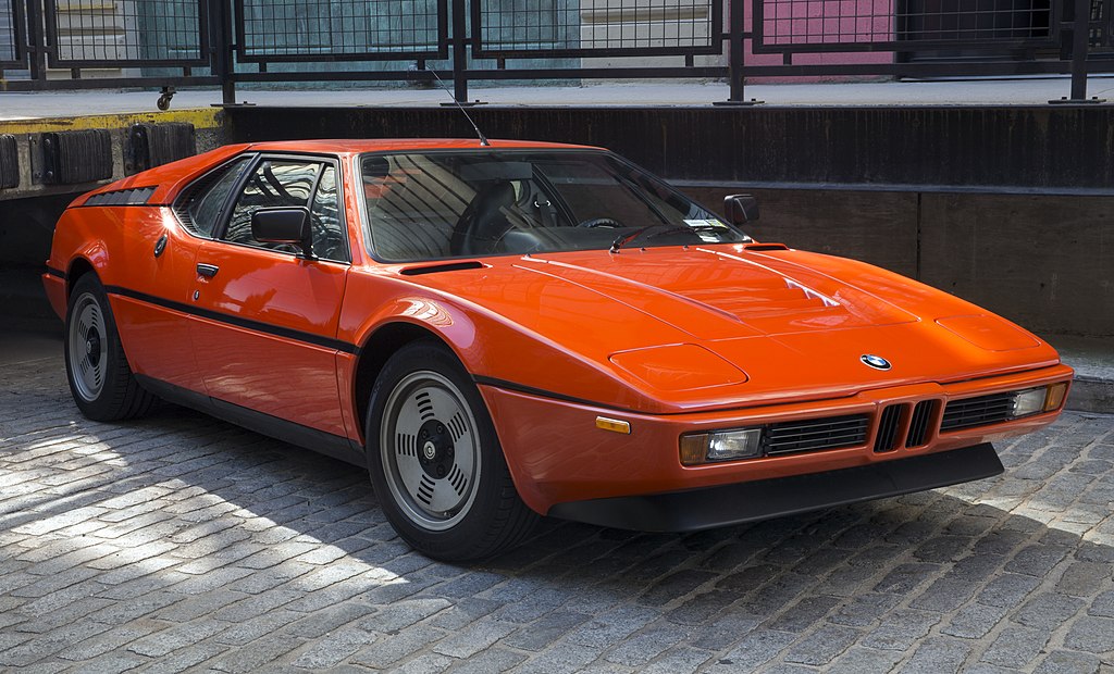 Bmw M1, Front Right view