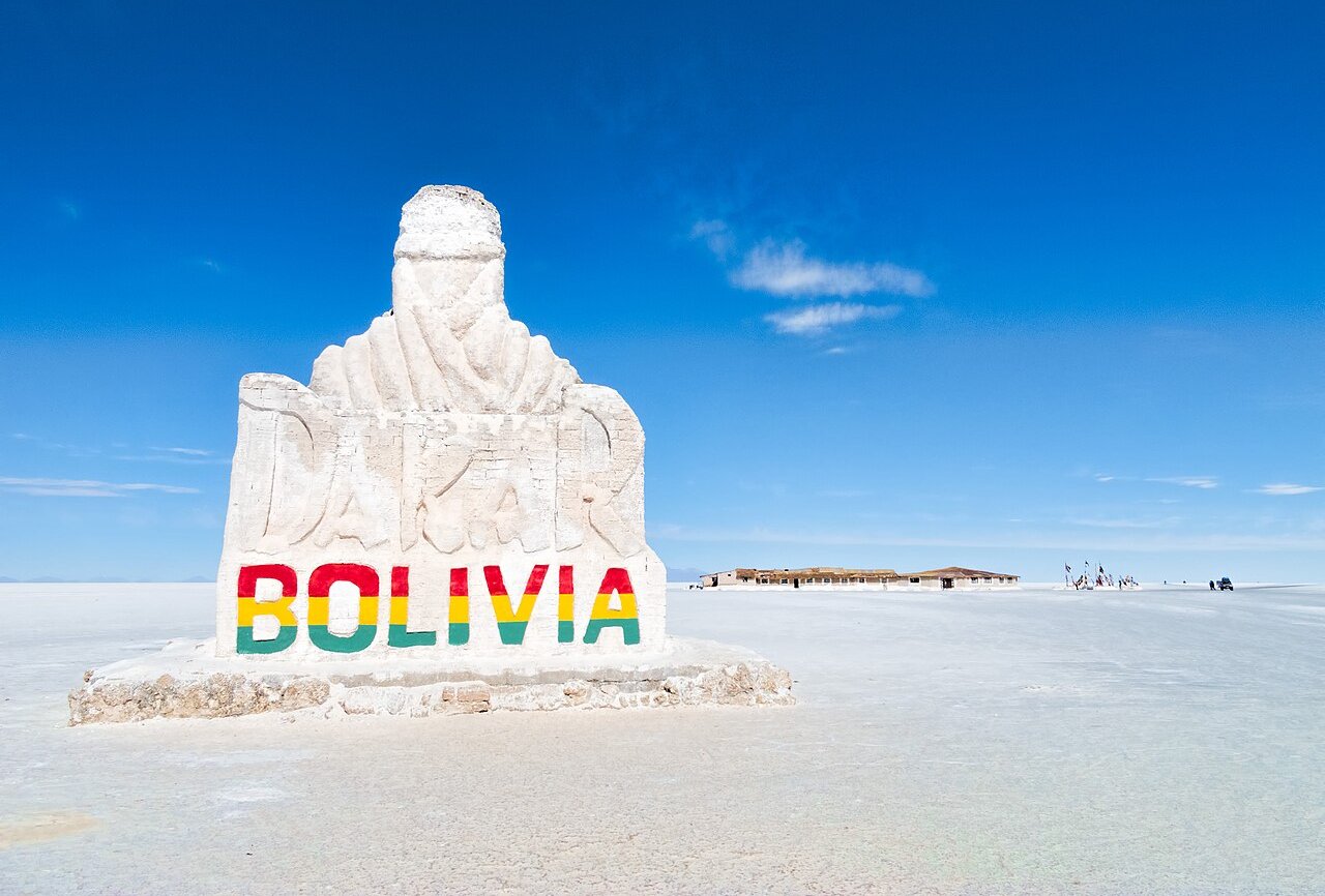 A salt sculpture of the logo of the Dakar Rally
