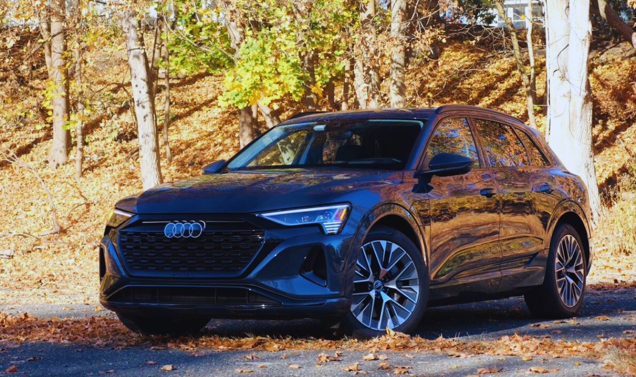 2025 Audi Q8 E-Tron