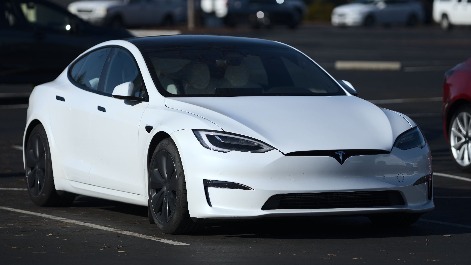 File:2021 Tesla Model S P2 Long Range front right view.jpg