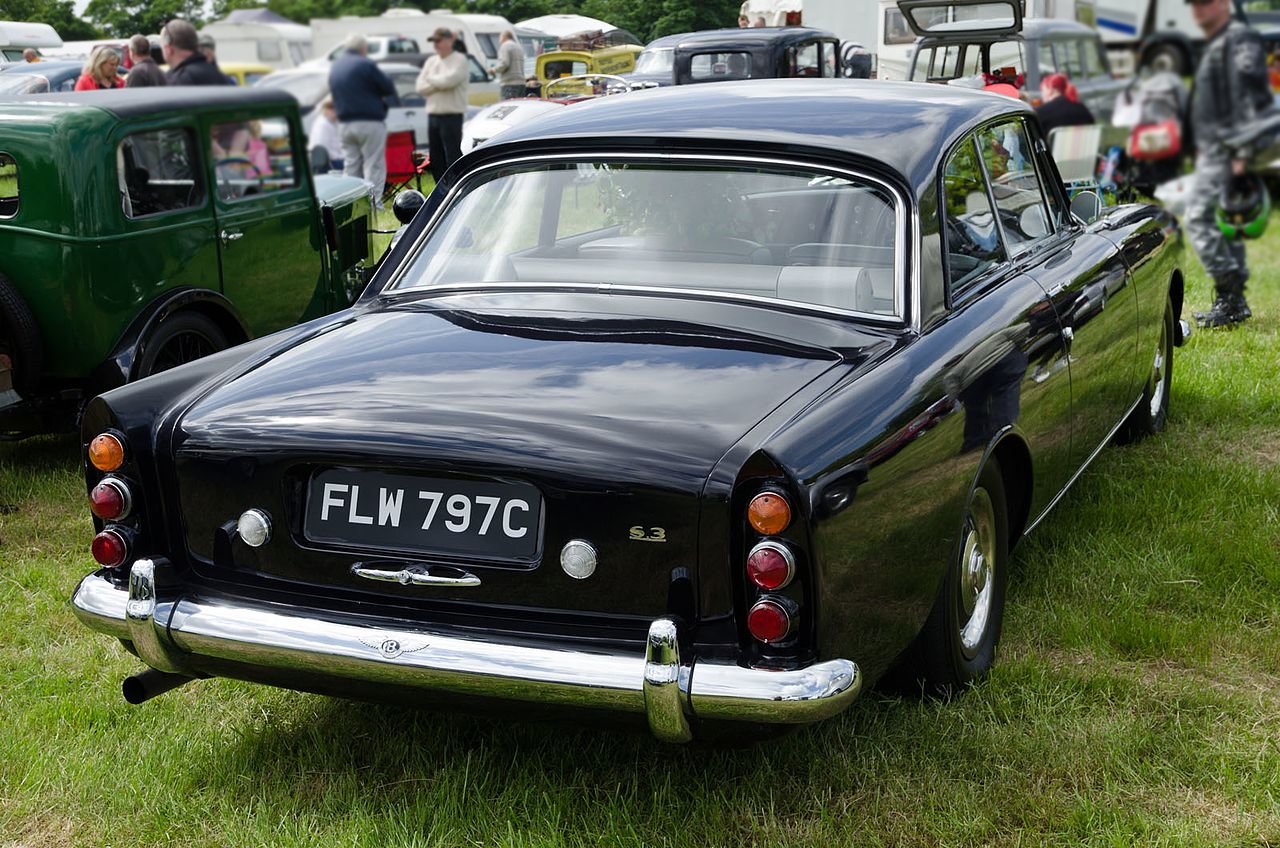 Back view of Bentley S3 Continental (1965)
