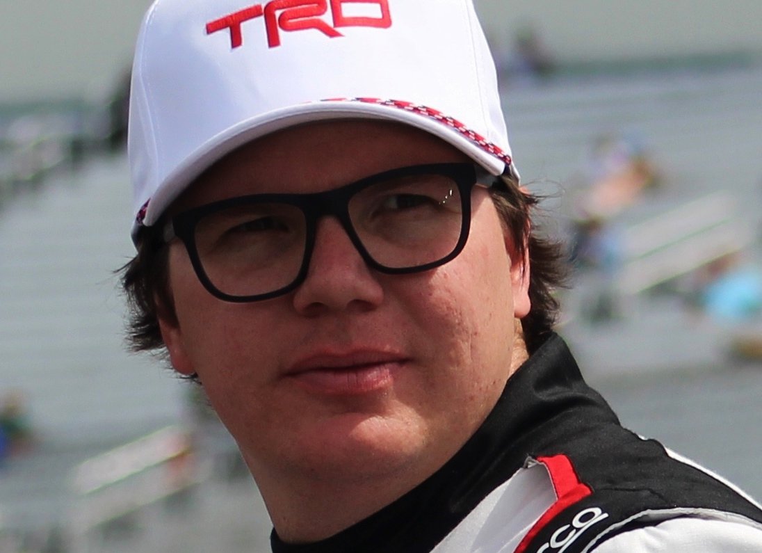 Sheldon Creed wearing a white cap