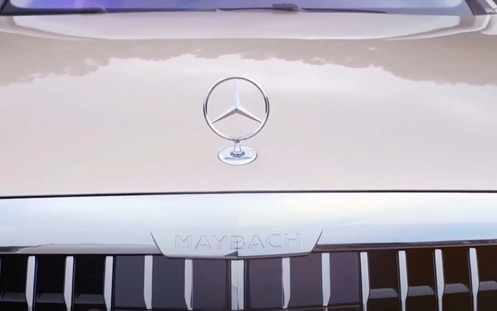 Screenshot of the video Taylor Swift's Car Collection