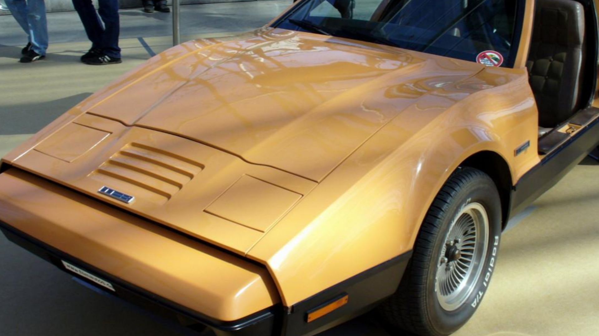 File:Bricklin SV-1 AMI.jpg