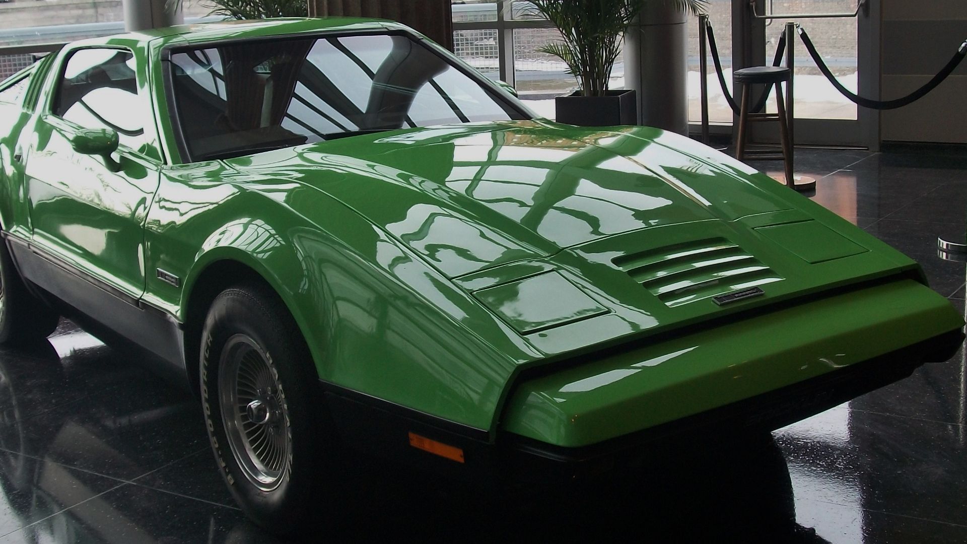 File:Green Bricklin SV-1.JPG