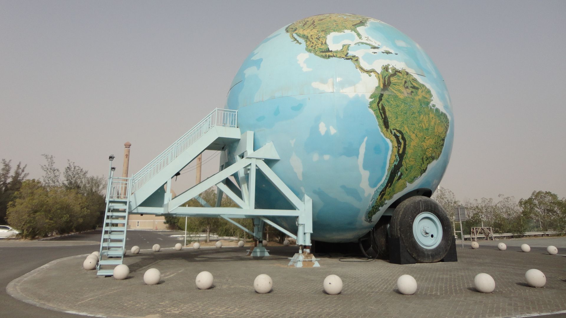 File:Emirates National Auto Museum.jpg