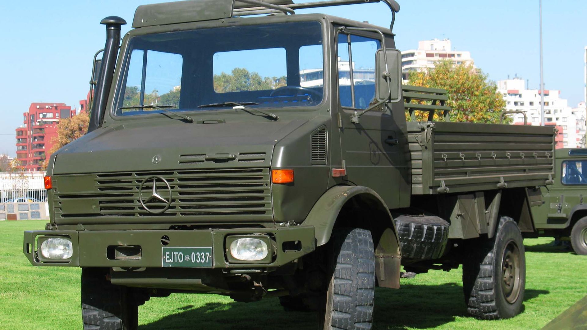 File:Mercedes Benz Unimog 1300 L.jpg
