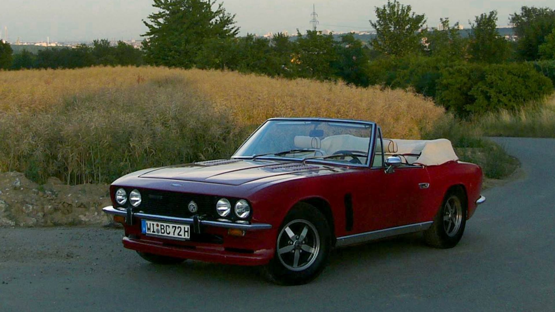 File:Jensen Interceptor Convertible 1974.jpg
