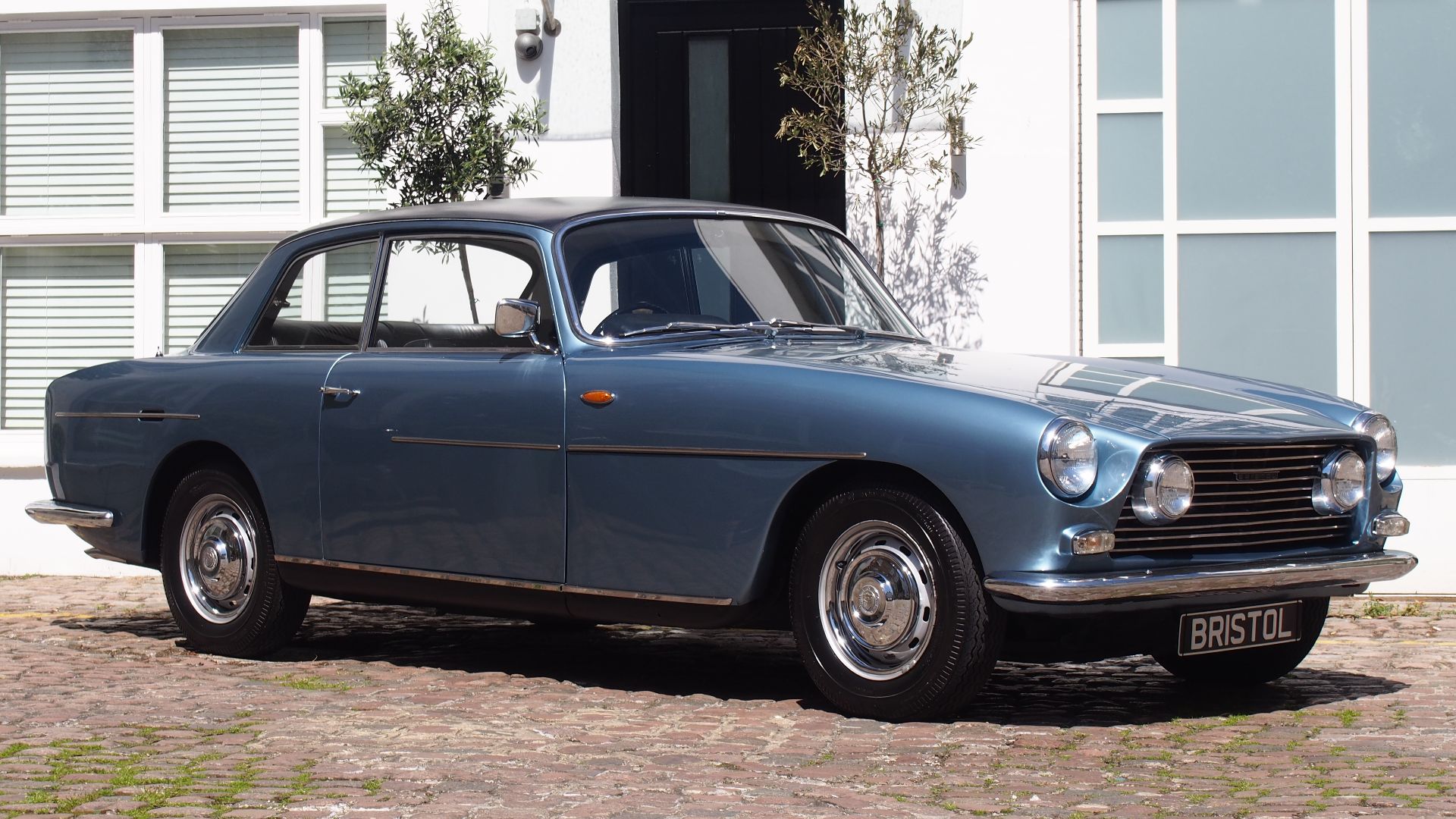 File:1970 Bristol 411 Series 1.JPG