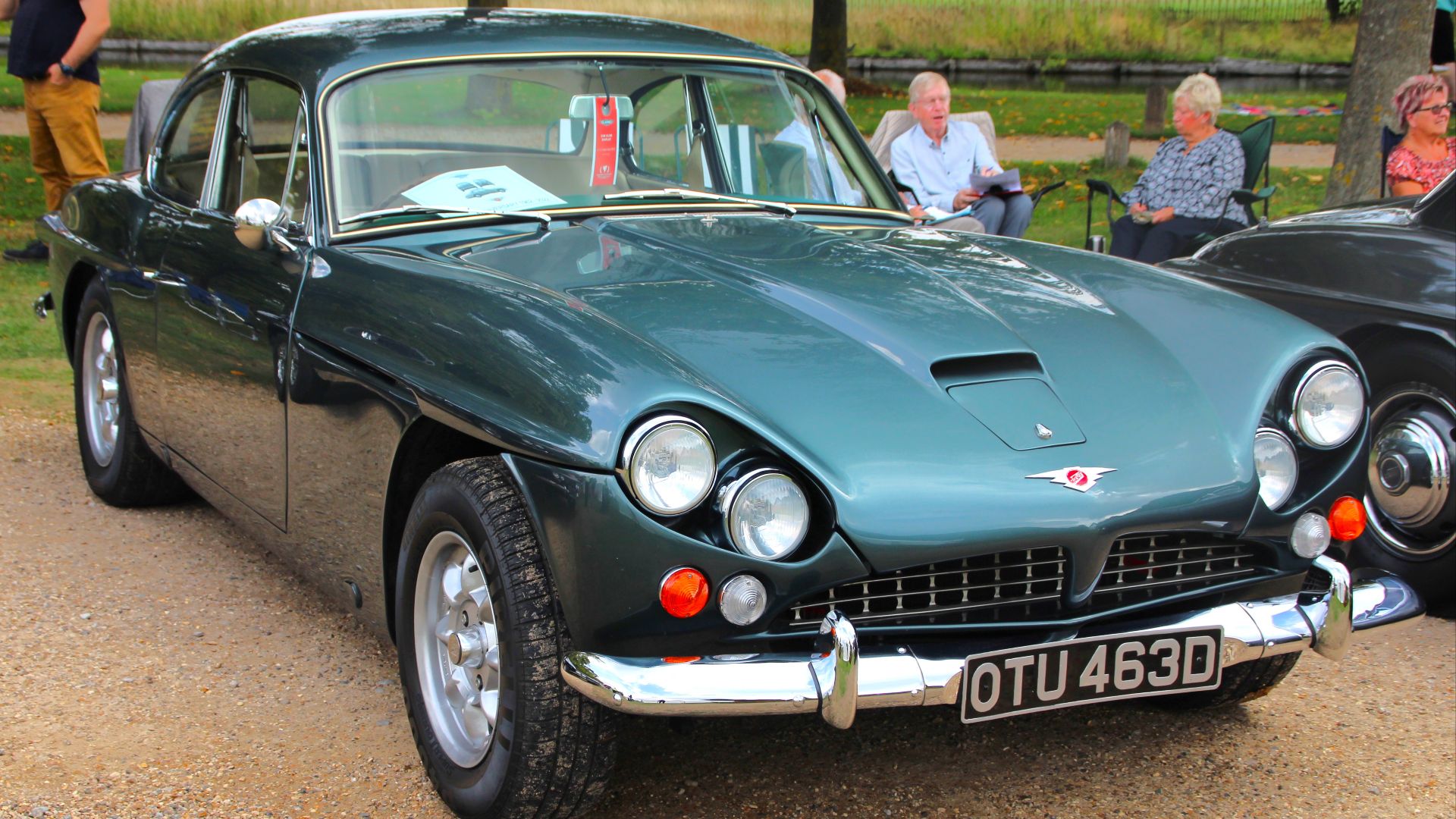 File:1966 Jensen C-V8 Grey.jpg