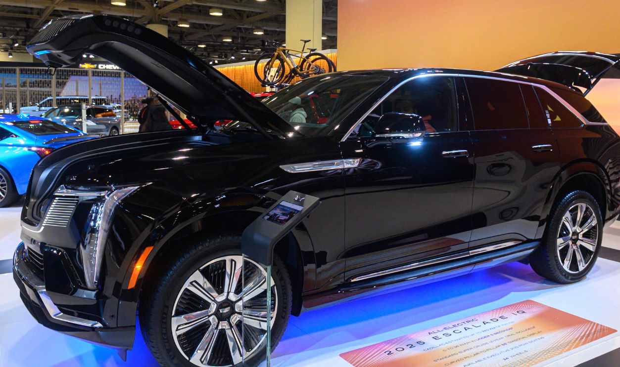 METRO TORONTO CONVENTION CENTRE, TORONTO, ONTARIO, CANADA - 2025/02/14: Cadillac 2025 escalade IQ presented at the 2025 Canadian International AutoShow.