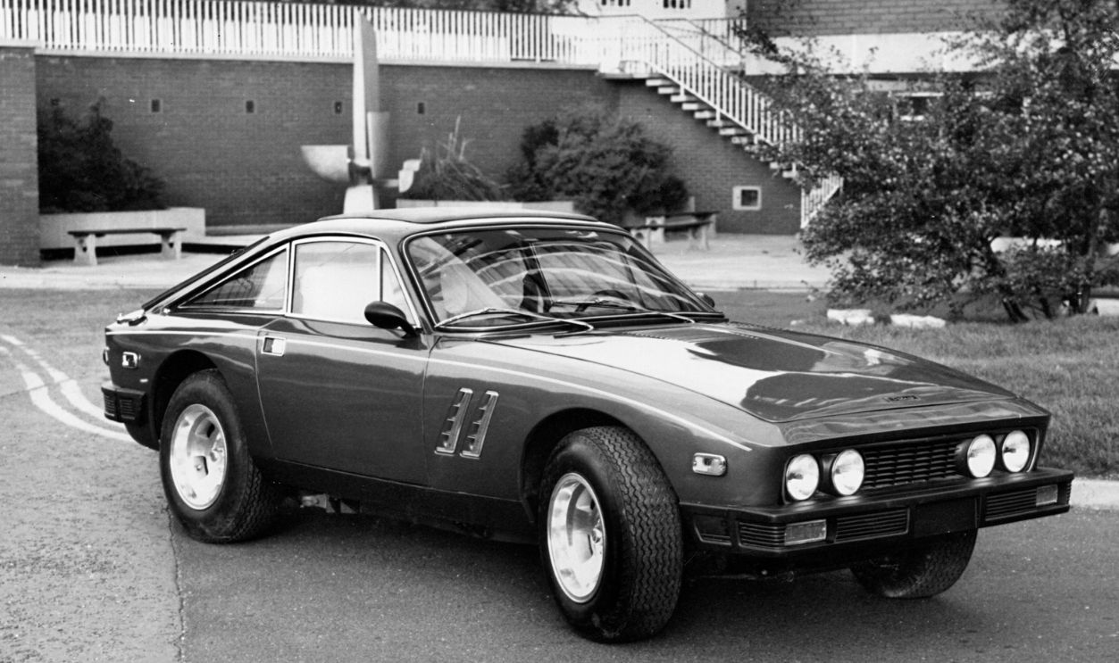 1977 Trident Clipper V8. Creator: Unknown.