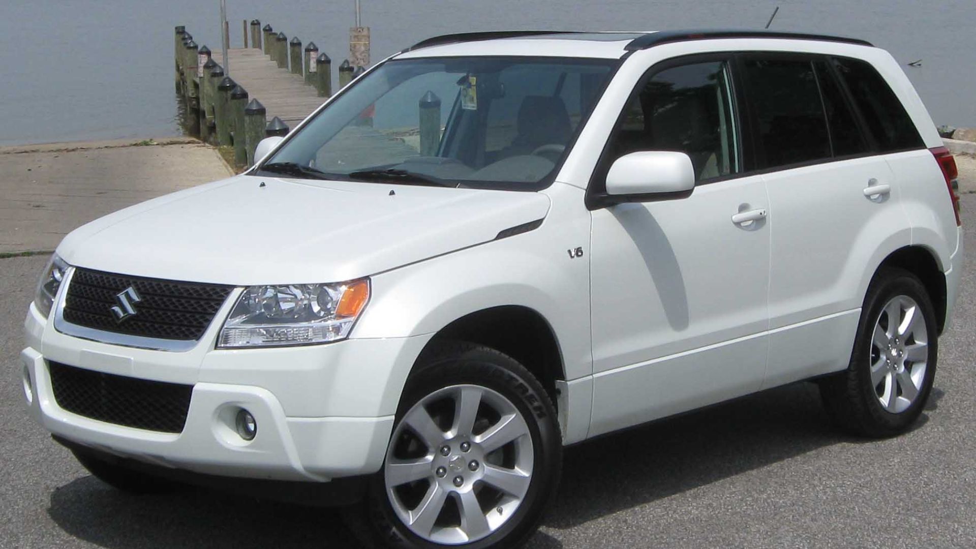 File:2010 Suzuki Grand Vitara Limited 2 -- 05-12-2010.jpg