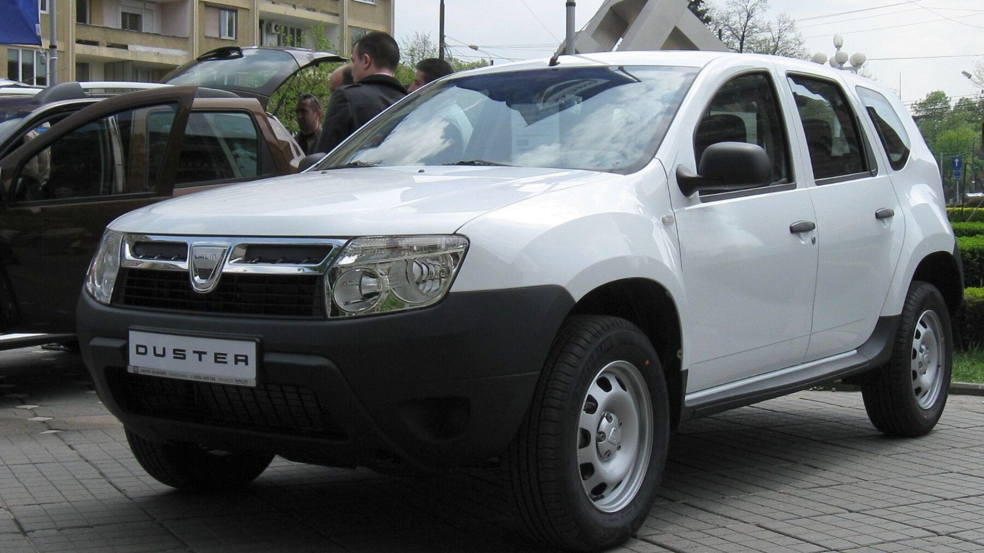 File:Dacia Duster basic.jpg