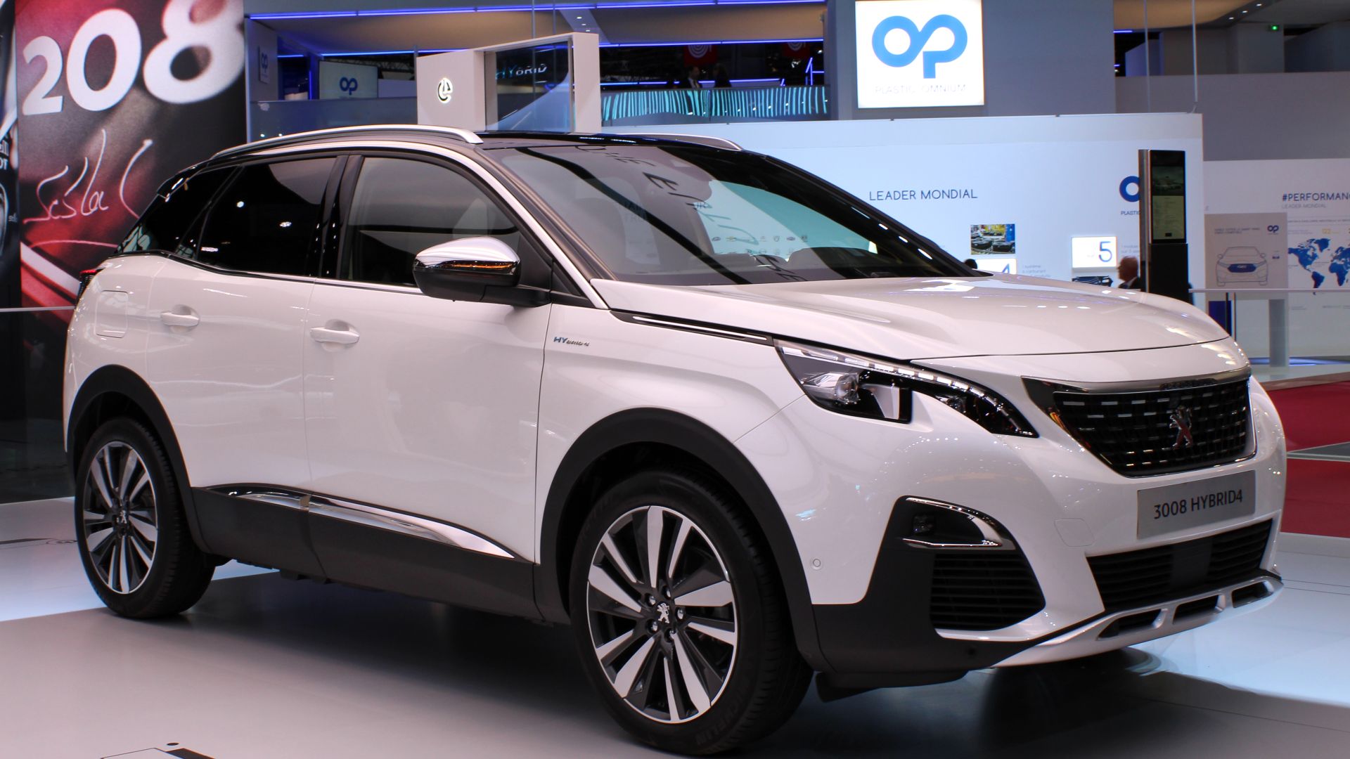 File:Peugeot 3008 Hybrid4, Paris Motor Show 2018, IMG 0227.jpg