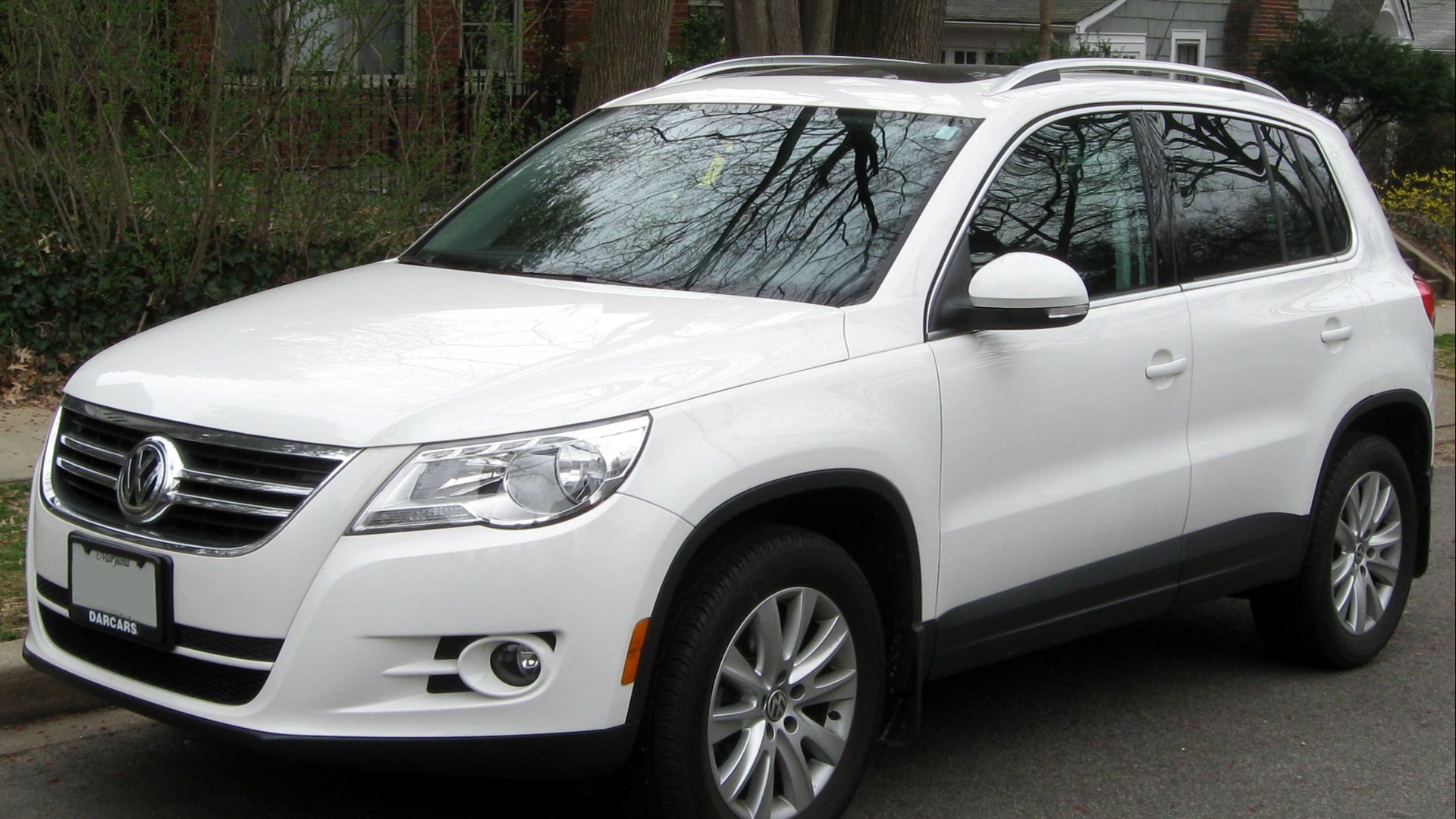 File:2009-2011 Volkswagen Tiguan -- 03-16-2012.JPG