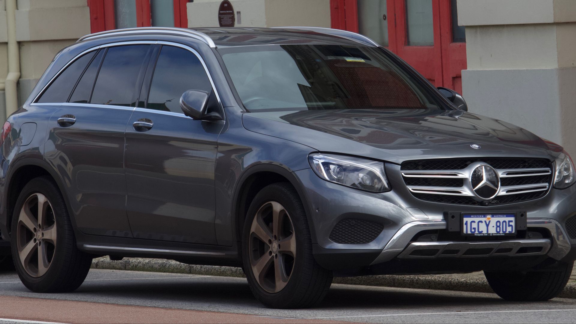 File:2016 Mercedes-Benz GLC 250d (X 253) 4MATIC wagon (2018-08-06) 01.jpg