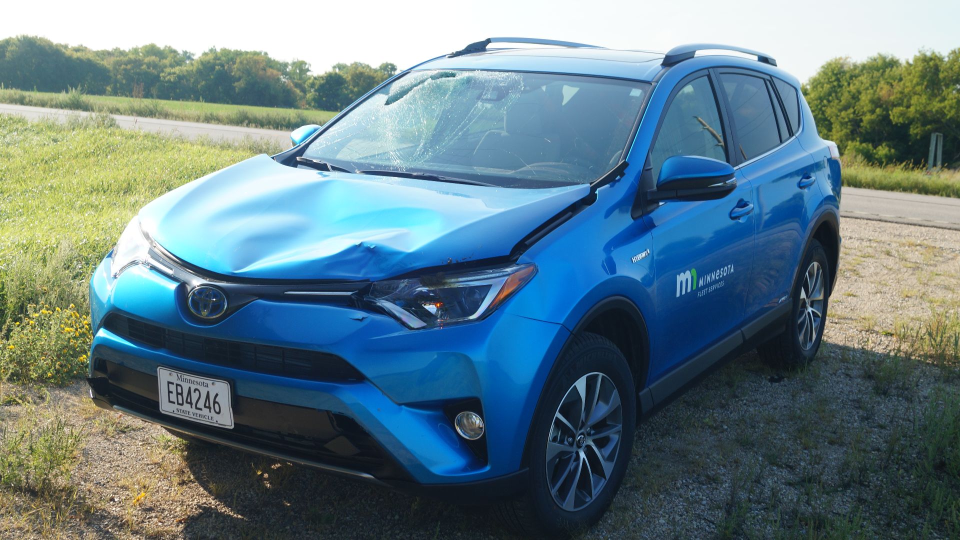 File:2017 Toyota Rav4 XLE Hybrid AWD-I (37112518955).jpg