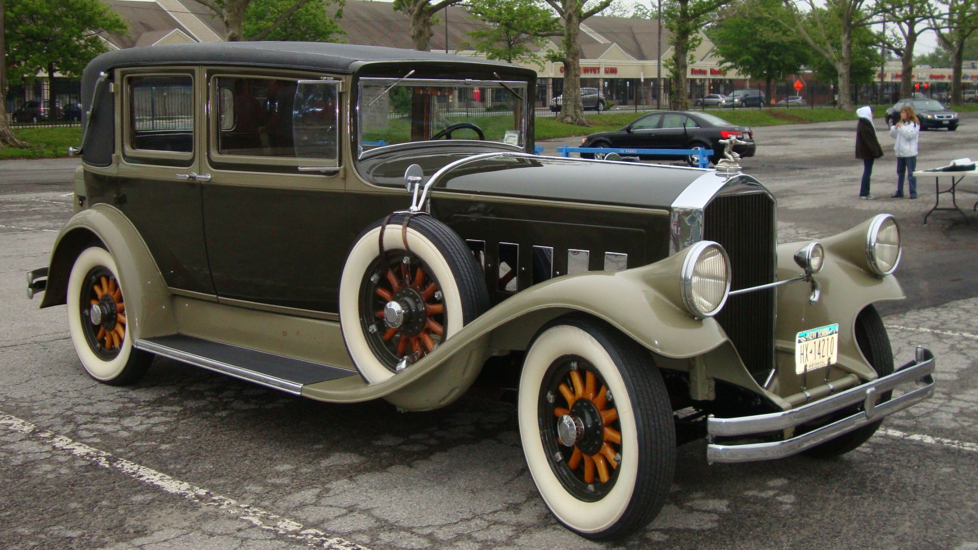 File:1929 Pierce Arrow.jpg