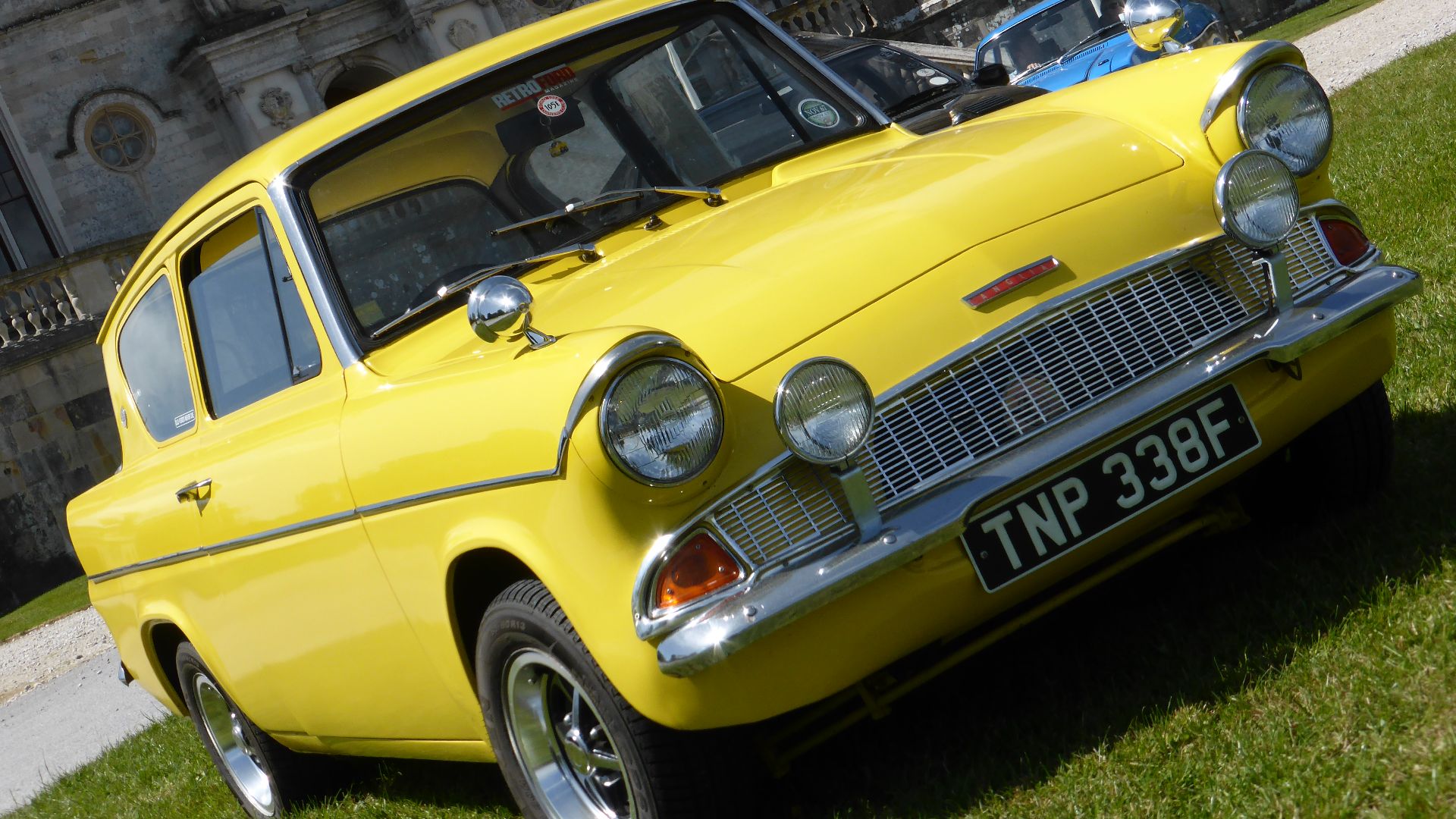 File:Ford Anglia 105E (1968) 1498cc (34690208705).jpg
