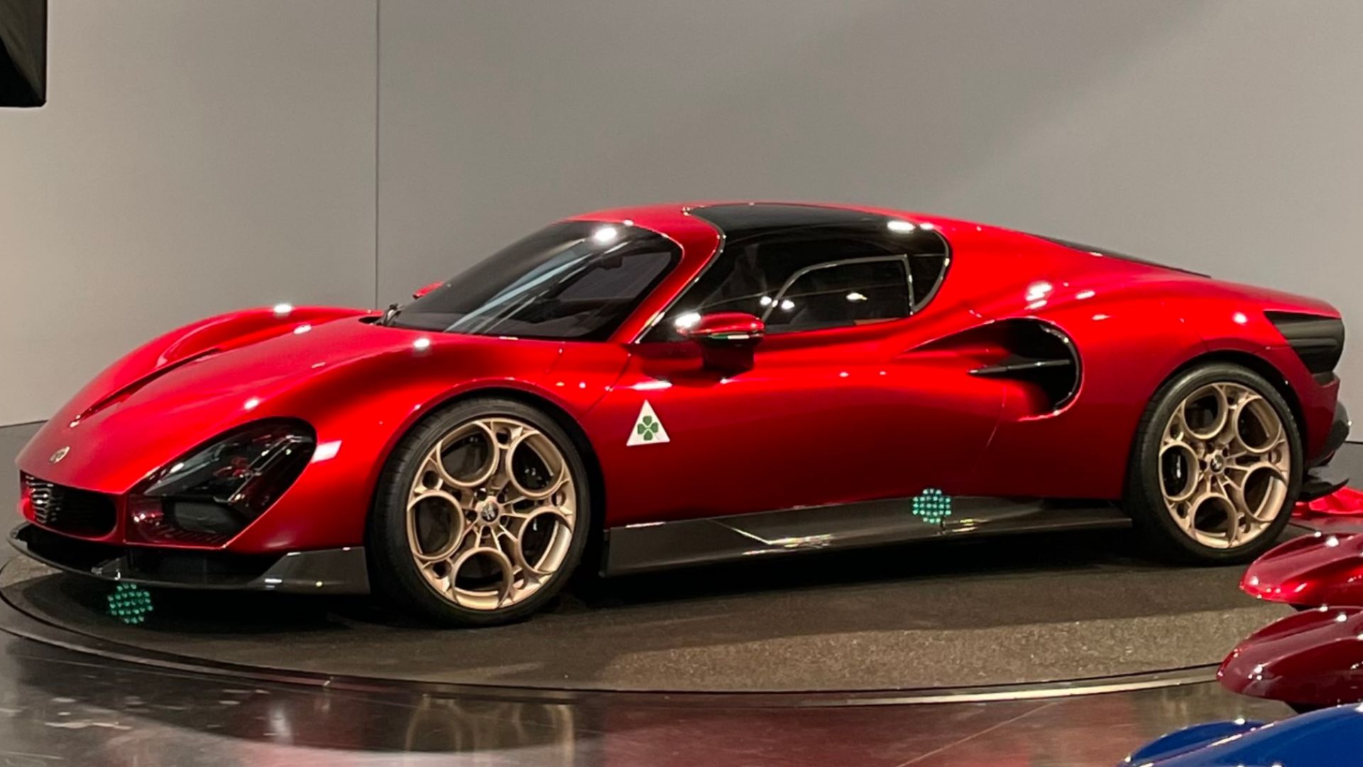 File:33 Stradale exposed for medias (resized).jpg
