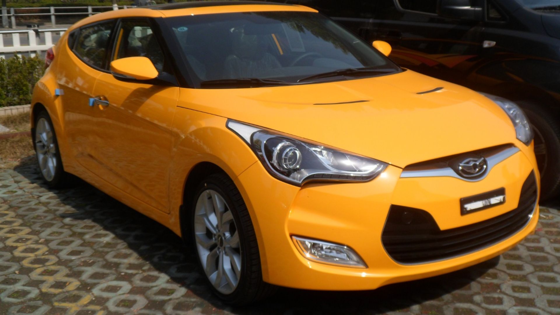 File:Hyundai Veloster FS China 2013-03-04.jpg