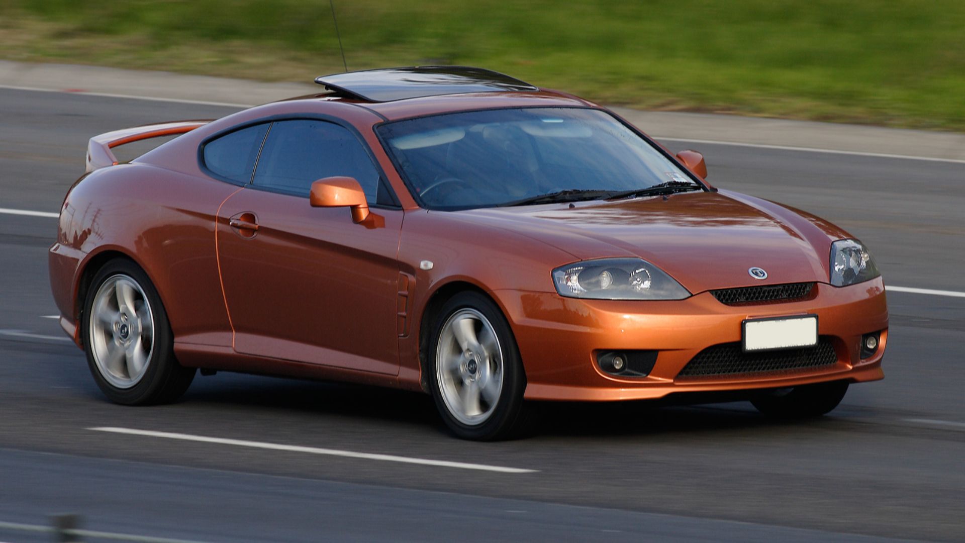 File:2005–2007 Hyundai Tiburon (GK) V6 coupe.jpg