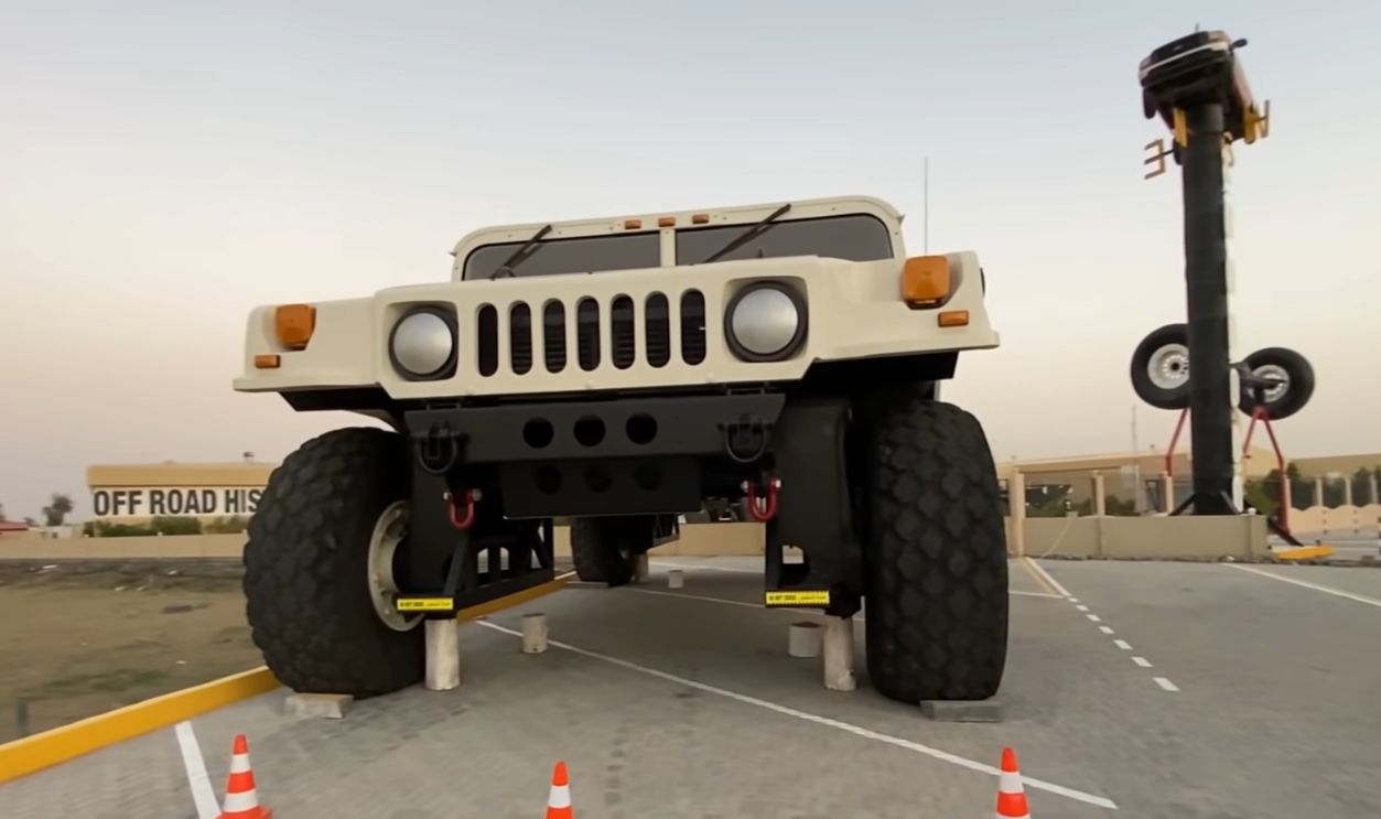 THE WORLD'S LARGEST SUV